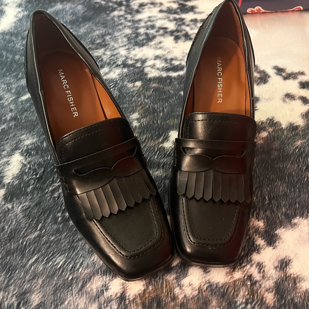 Marc Fisher Black Flats Timeless Slip-On Design